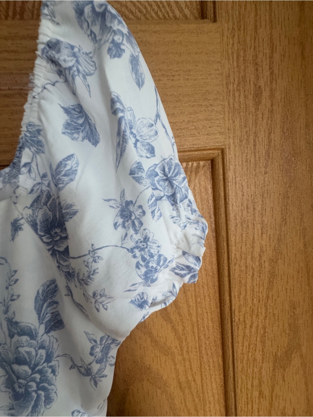 Blue & White Floral Wrap Crop Top with Tie Front - Picture 5 of 6